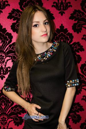 172412 - Anastasia Age: 30 - Ukraine