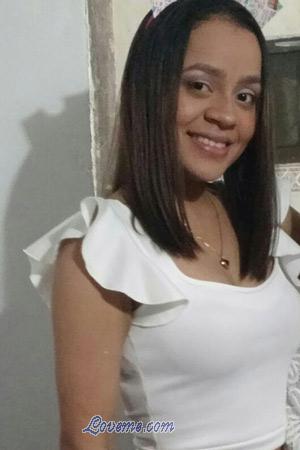 176557 - Ana Age: 30 - Colombia