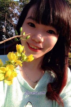 191363 - Pham Bao Tram Age: 32 - Vietnam