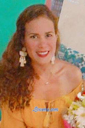 202272 - Stephanie Age: 39 - Costa Rica