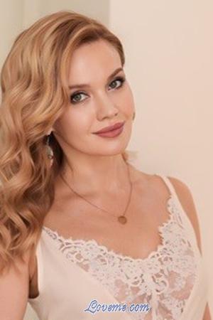 206032 - Elena Age: 45 - Ukraine