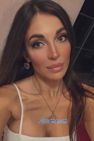 210361 - Valeria Age: 34 - Russia