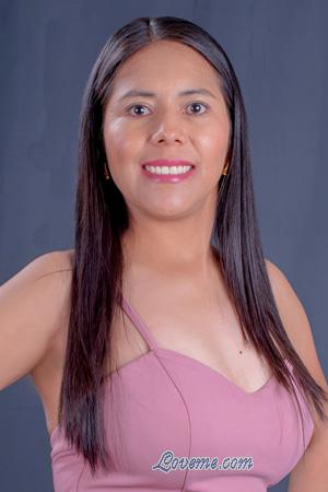 223585 - Flora Age: 36 - Bolivia