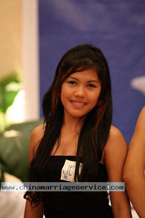 women-of-philippines-083