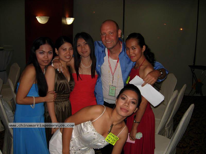 Philippine-Women-9439