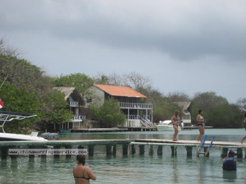 colombian-women-city-tour-13