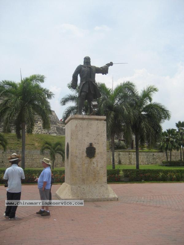 colombian-women-city-tour-3