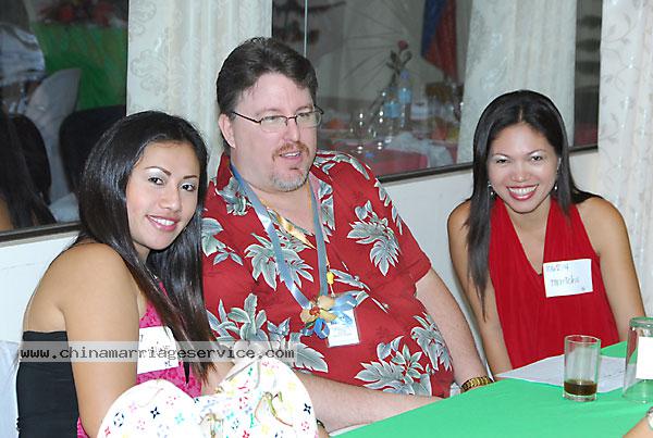 young-filipino-women-016